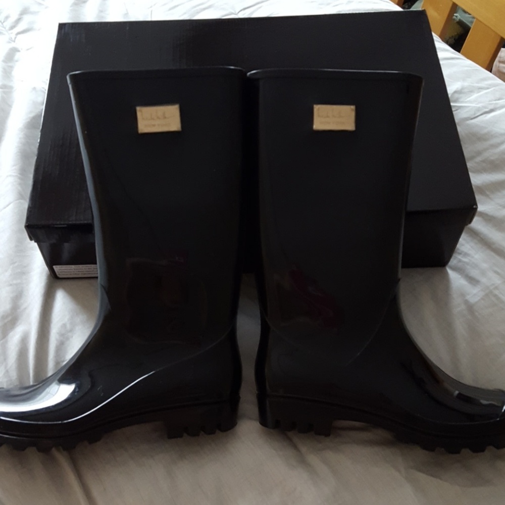 Nicole Miller Rain Boots 9